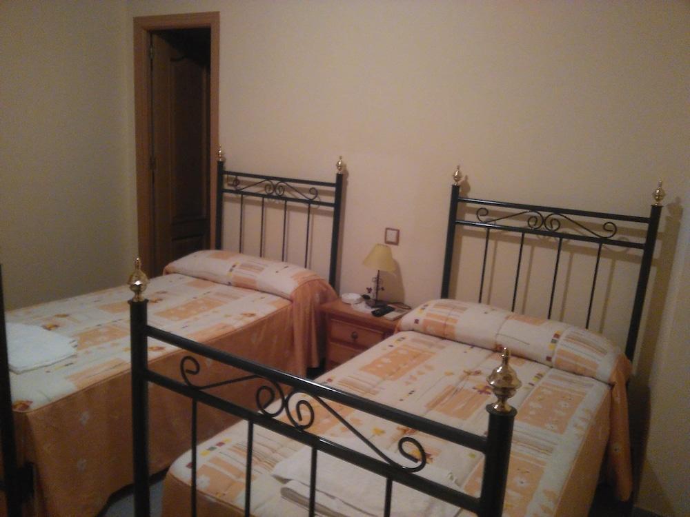 Hostal Miraflor De Las Cadenas 库克斯蒂亚斯 外观 照片